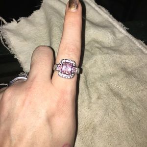 Beautiful 925 stamped engagement ring size 7